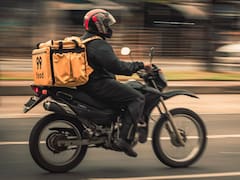 El pueblo que depende de un único repartidor de delivery: tiene 24 años y hace 200 pedidos al día