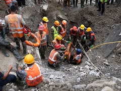 Emoción en Nepal: así rescataron con vida a dos trabajadores atrapados durante 10 días en un túnel