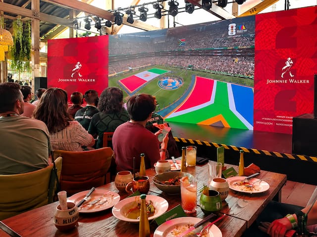 La fiesta fuera de las canchas: El Mundial 2026 dispara más de 30% las ventas en bares y restaurantes de México