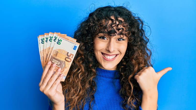 Hacienda vigilará de cerca a los contribuyentes que saquen esta cantidad de dinero en efectivo del cajero.