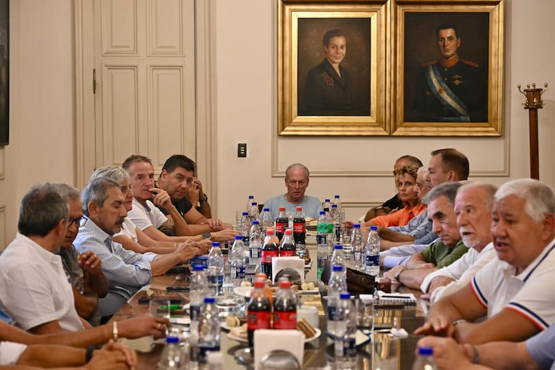 La CGT no convocará a paro y recurrirá a la Justicia si la reforma laboral es aprobada por el Senado.