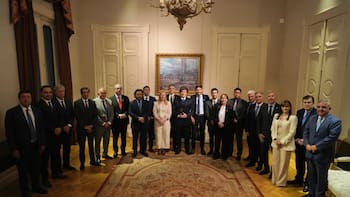 Presupuesto: Caputo analiza un planteo de las provincias que puede destrabar “casi todo”