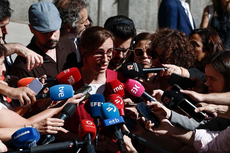 Mónica García no retirará el anteproyecto de reforma del estatuto marco que aprobó el Consejo de Ministros.