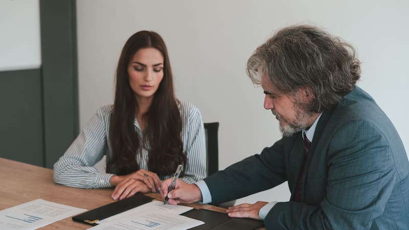 Los sesgos en la selección de personal y la falta de comprensión hacia las carreras no lineales ponen a prueba la verdadera inclusión en el mercado laboral.