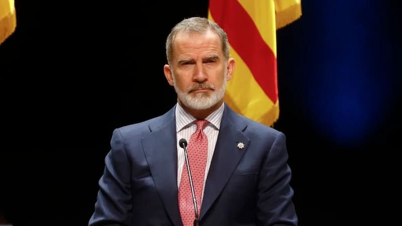 Triste noticia de Felipe VI, rey de España: le contó a sus hijas que "solo le quedan dos años de vida”.