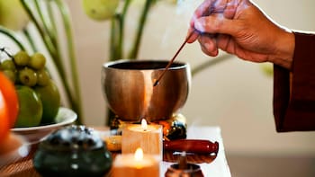 Cómo hacer el mejor ritual para atraer prosperidad, dinero y abundancia: cómo usar la energía del equinoccio de primavera para activarlo hoy