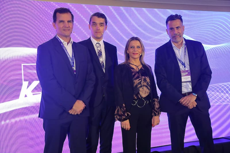 Rodolfo Canese, KPMG; Juan José Imirizaldu, Director Nacional de Impuestos; Claudia Balestrini, Subsecretaria de Ingresos Públicos de la Nación; y Fernando Quiroga Lafargue, KPMG.