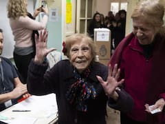 Tiene 114 años, nació en Boedo y es la mujer más longeva de Argentina en la actualidad: la historia que la une a los caramelos Sugus