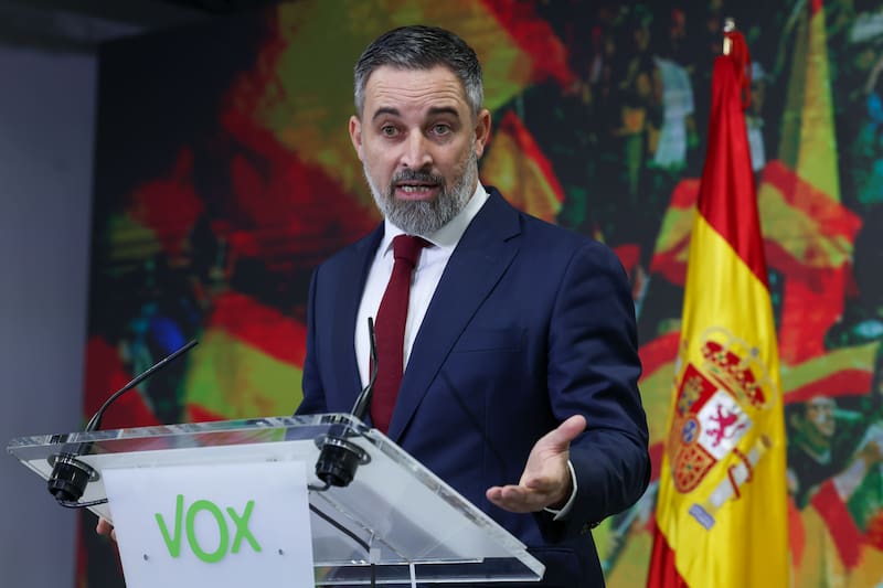 MADRID, 22/12/2025.- El líder de VOX, Santiago Abascal, durante la rueda de prensa ofrecida este lunes en la sede del partido, en Madrid.