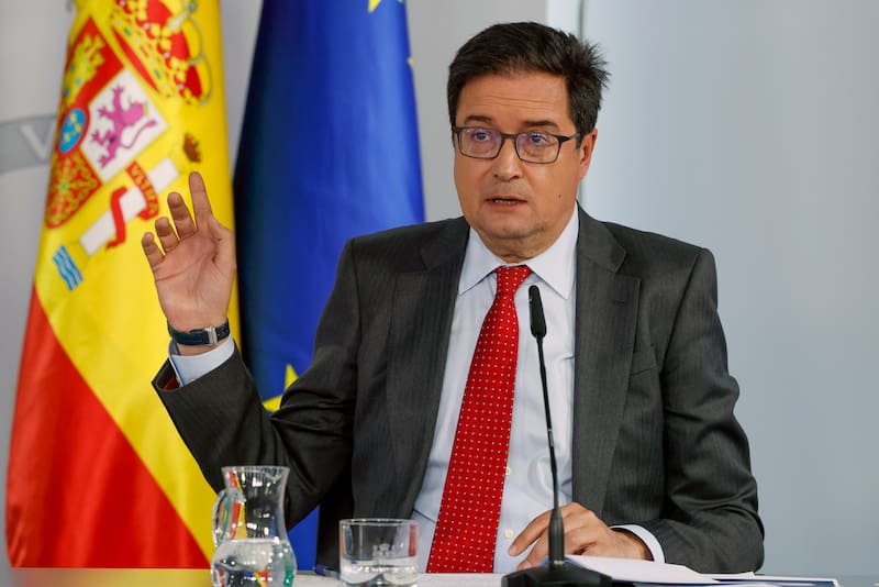 El ministro de Transformación Digital, Óscar López, anunció convocatorias específicas para perfiles de inteligencia artificial, ciberseguridad y ciencia del dato.
