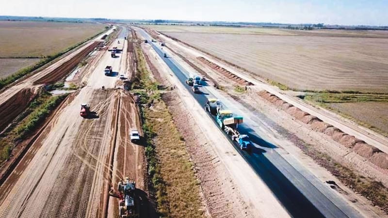 La renovada ruta 19 contará con dos carriles por sentido de circulación, control total de accesos y colectoras.