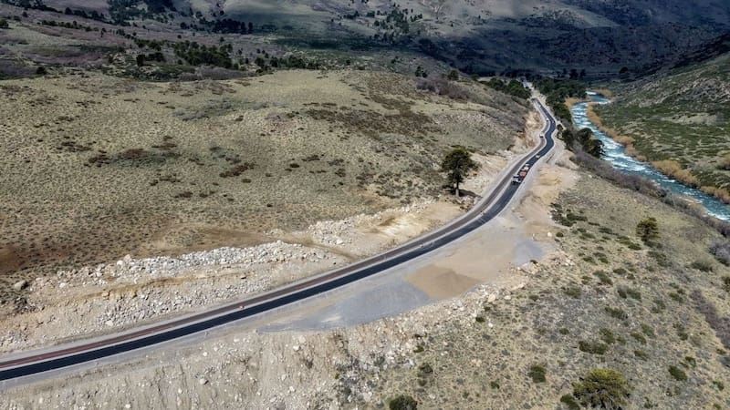 Inaugurarán la pavimentación de la Ruta 23 en la Patagonia: conecta dos localidades clave y promete impulsar el turismo en la región.