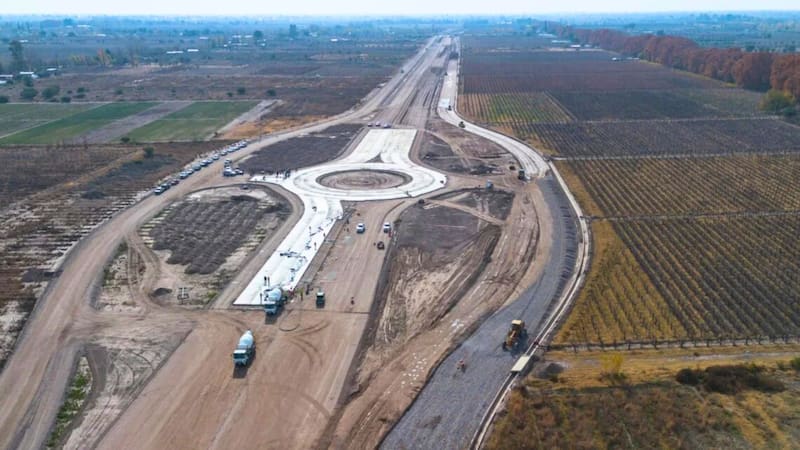 Repavimentarán y extenderán una autopista clave que conecta la provincia de punta a punta.
