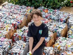 Tiene 13 años, empezó a reciclar latas y ya logró juntar 24.000 dólares para causas benéficas: “Quiero ayudar a la gente en mi tiempo libre”