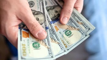 California anunció la mejor noticia | Aumentará el salario mínimo y beneficiará a todos estos trabajadores: de cuánto es el incremento