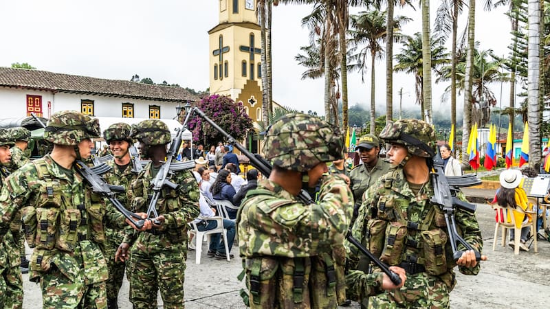 Modernización de la fuerza pública en Colombia: el Gobierno busca invertir 13 billones de pesos y cambiar la seguridad.