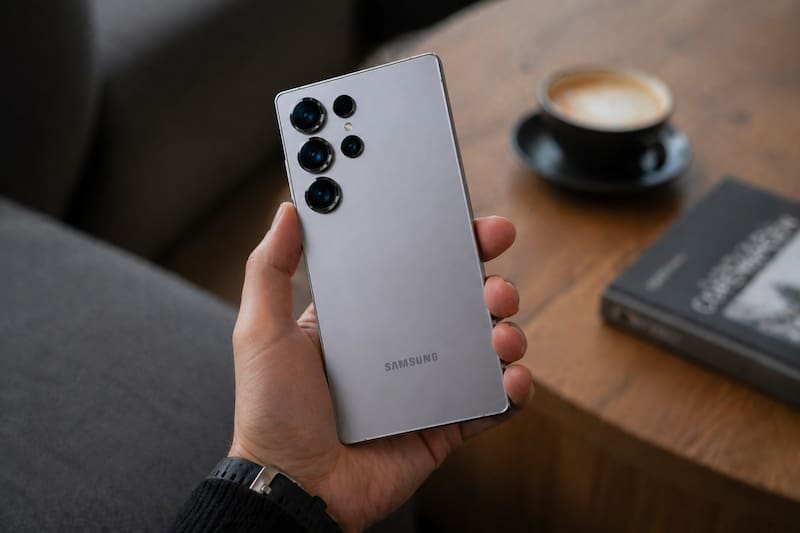 El Corte Inglés ofrece el Samsung Galaxy S26 Ultra en descuento: cuenta con última tecnología y sistema de fotografía impulsado por IA.