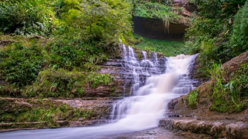 San Gil está atravesado por el río Fonce y permite conocer parques naturales, cascadas, cuevas y otros atractivos de la región de Santander.