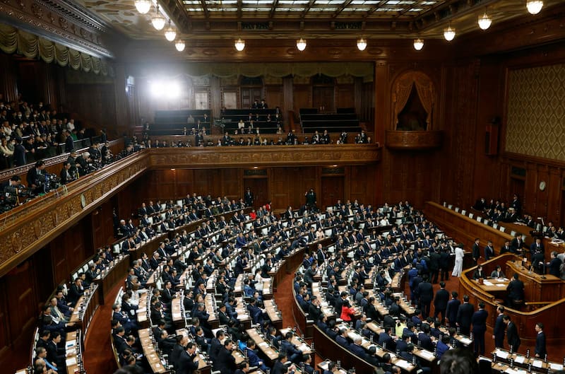 Sanae Taikachi es reelegida primera ministra de Japón con mayoría histórica en la Cámara Baja (EFE)