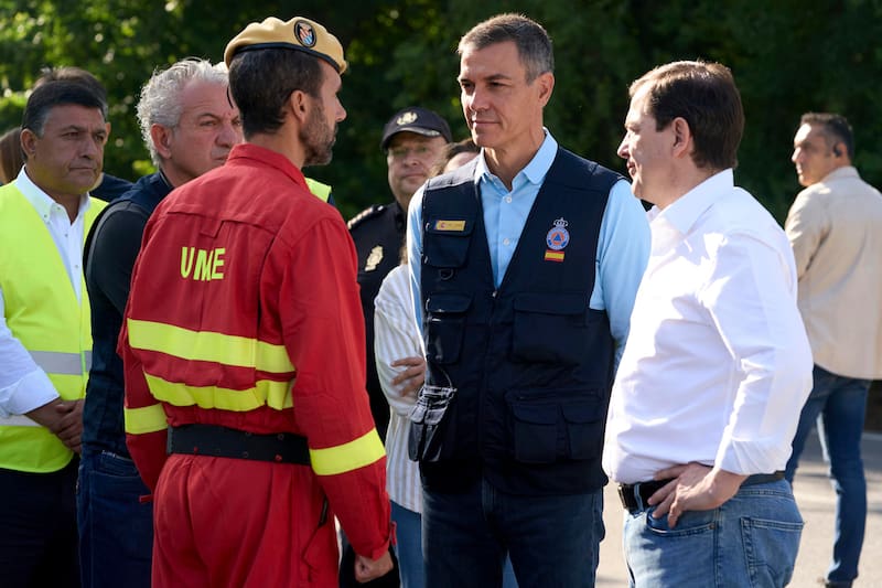 Sánchez confirmó el fin de la emergencia nacional por los incendios en Madrid y Ávila, pero pide precaución
