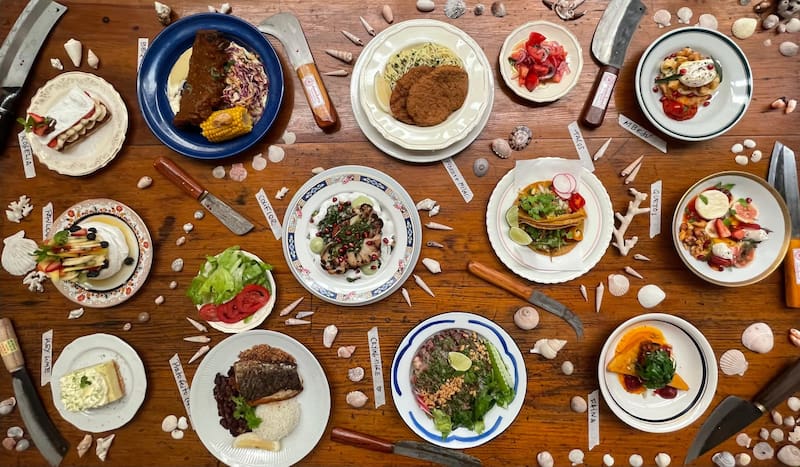 Algunos restaurantes Michelin ofrecen alternativas más económicas.