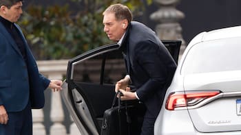 Santilli retomó las bilaterales con gobernadores camino a reformar las PASO: quiénes van y qué está en juego