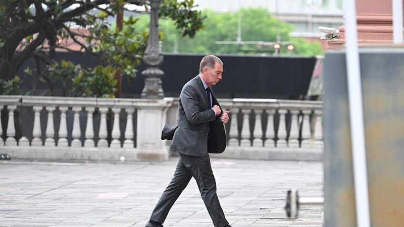 El flamante ministro consiguió que el Gobierno revirtiera una decisión que había generado malestar en su entorno y entre sus aliados políticos.