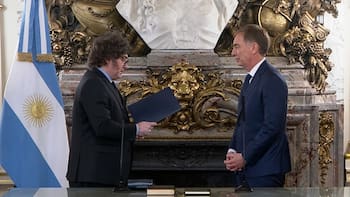 Milei eliminó el Ministerio del Interior y creó nuevas secretarías: el nuevo mapa del Gobierno tras la salida de Adorni