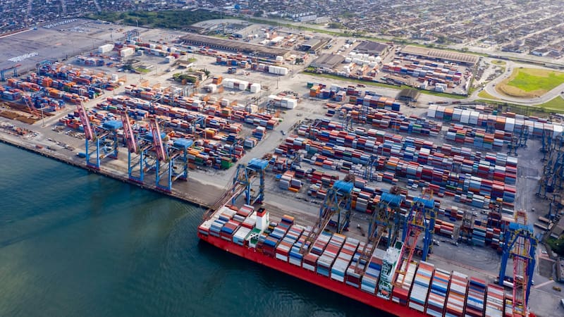 El puerto de Santos moviliza gran parte del comercio exterior brasileño y podría aumentar su capacidad de contenedores hasta en un 50% con la nueva terminal.