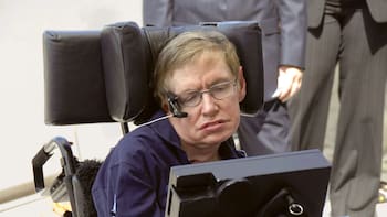 ¿Se aproxima el fin del mundo? La predicción de Stephen Hawking que preocupa a los científicos y a toda la raza humana