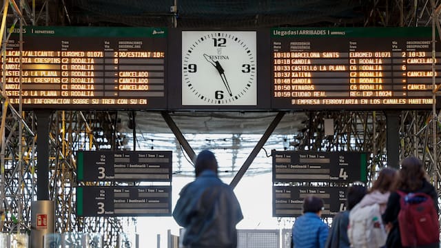 Se cancela la huelga ferroviaria: los sindicatos y el Gobierno llegan a un acuerdo y le ponen fin al paro de trenes