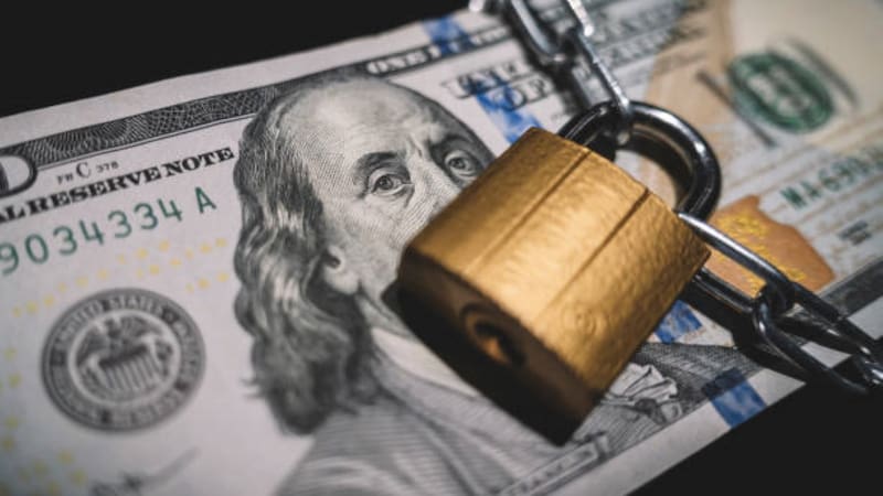 Se despide el dólar: quedan prohibidas todas las operaciones y el uso de los billetes en todos estos países