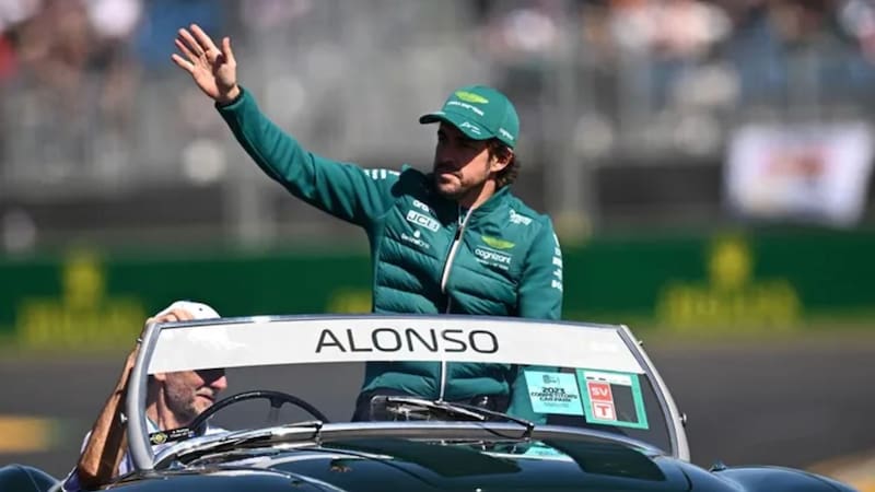 Se despide Fernando Alonso de la Fórmula 1: dejará la categoría tras el GP de Japón. Foto: EFE