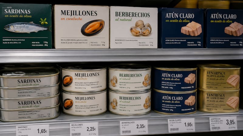 Se despiden las latas de conserva como se las conocía: el Gobierno cambia las reglas para todos estos productos desde ahora (foto: ChatGPT)