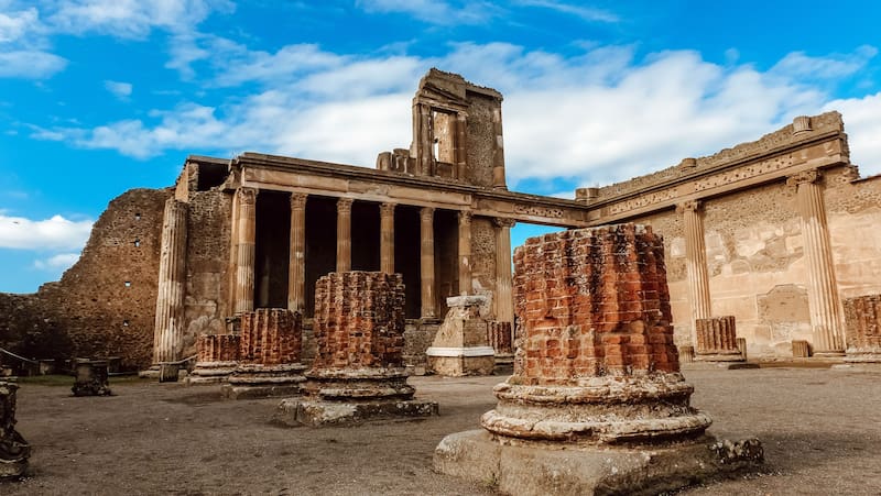 Pompeya reconstruye con inteligencia artificial la huida de una víctima del Vesubio. (Fuente: Shutterstock).