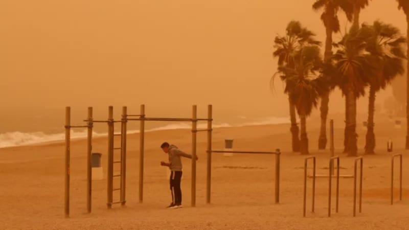 Se viene el diluvio del año con “lluvias de barro” que traerá fuertes tormentas: a qué zonas afecta y cuándo hay que guardar el auto
