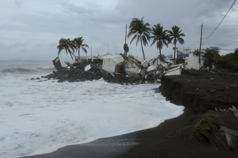 Se viene un diluvio histórico con tormentas por 72 horas: intensas lluvias y ráfagas de viento de 70 kilómetros por hora