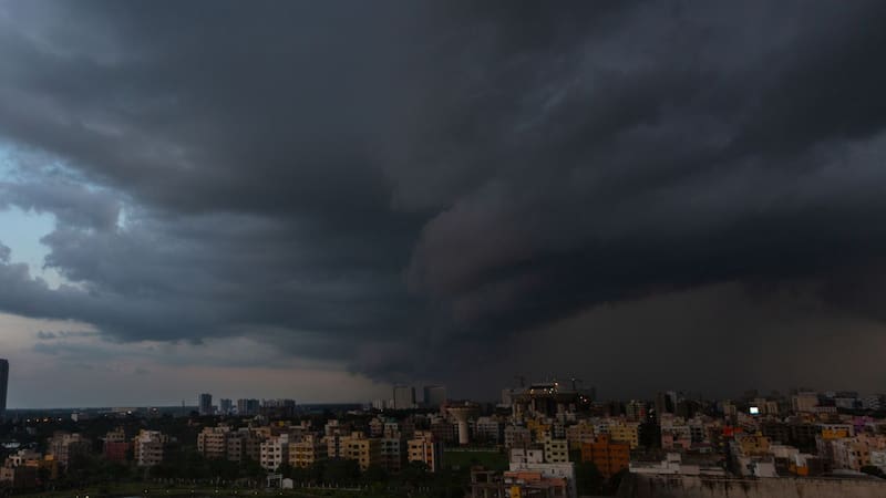 Se viene un diluvio histórico con tormentas por 72 horas: intensas lluvias y ráfagas de viento de hasta 70 kilómetros por hora.