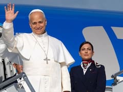 Seguir al papa León XIV por toda España cuesta tanto como unas vacaciones: cuánto debe gastar un fiel para acompañarlo de Madrid a Canarias