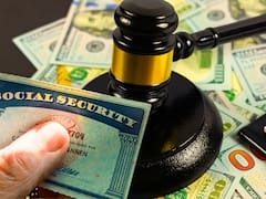 Alerta | Cobrarán tarifas mes a mes a todos los beneficiarios del Seguro Social que usen su dinero de esta manera