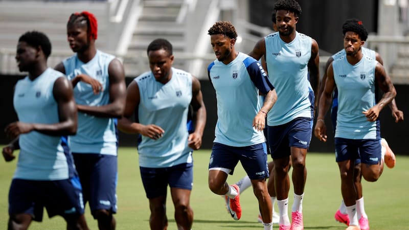 Los jugadores de la selección de Cabo Verde durante el entrenamiento que realizaron este jueves en el Inter Miami CF Stadium en Fort Lauderdale (Florida). Foto: EFE.