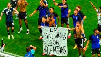 Milei celebró la victoria pero pidió no mezclar el resultado con Malvinas: “Eslogans berretas”