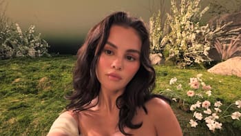 Selena Gómez tiene 34 años y reveló su secreto para un maquillaje natural: los productos que usa todos los días