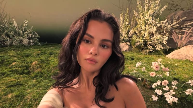 La cantante compartió sus trucos diarios de belleza.