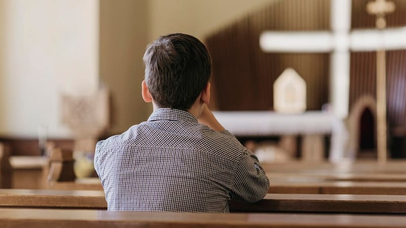 La Semana Santa moviliza cada año a millones de fieles y viajeros dentro de Colombia. (Fuente: Freepik)