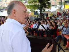 Atentado contra el senador Temístocles Ortega: la camioneta en la que viajaba recibió seis impactos de bala