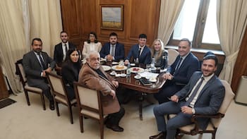 Con Karina y sin Bullrich, Adorni recibe a senadores de LLA en Casa Rosada: la estrategia detrás