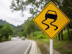 Qué significa la señal de tránsito amarilla con un auto derrapando y por qué es importante