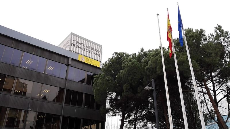 Cobraba el subsidio para mayores de 52 años y recibió una herencia. La Justicia la obliga a devolver 9685 euros al SEPE (foto: Wikimedia Commons)