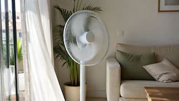 Sergio Llorente, instalador eléctrico: “Dejar el ventilador encendido durante 8 horas cuesta solo unos 2 céntimos por noche”